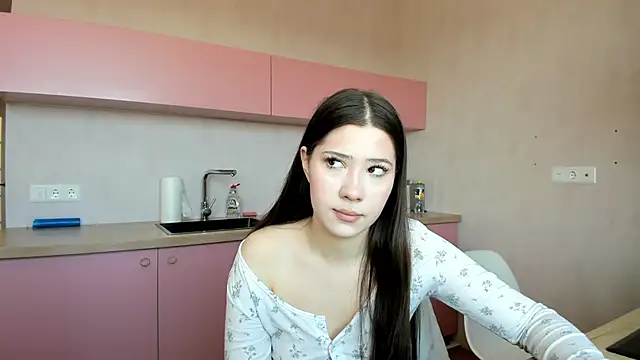 bina mima online show from April 7, 9:10 am