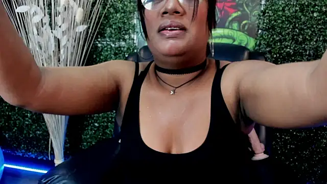 Snapshot of Melody_Spark chatting on April 25, 11:57 am Melody Spark online show from April 25, 11:57 am