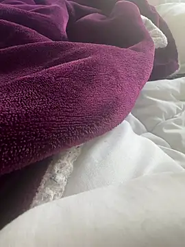 thefrenchb online show from April 6, 10:00 pm