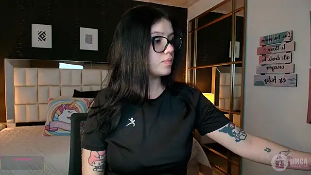 Snapshot of aria_bloomer chatting on May 5, 12:02 pm aria bloomer online show from May 5, 12:02 pm
