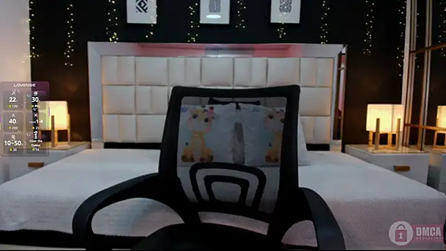 Snapshot of aria_bloomer chatting on June 8, 12:05 pm aria bloomer online show from June 8, 12:05 pm