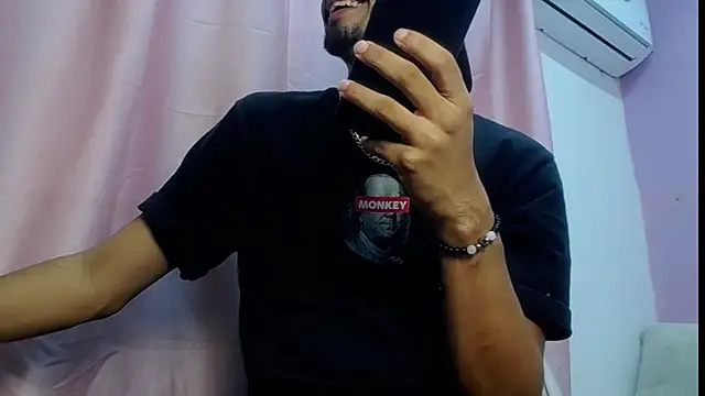 Snapshot of Amir_guy_ chatting on April 19, 6:10 pm Amir guy online show from April 19, 6:10 pm