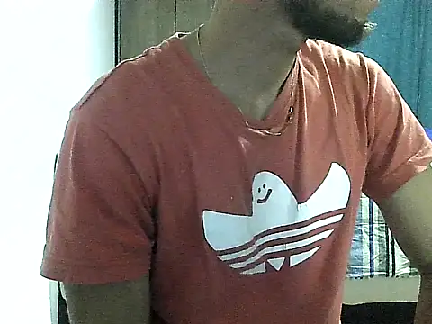 Snapshot of thomas2wood chatting on April 19, 3:17 am thomas2wood online show from April 19, 3:17 am