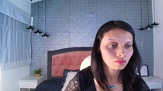 Snapshot of ahmy_ chatting on April 7, 3:18 am ahmy online show from April 7, 3:18 am