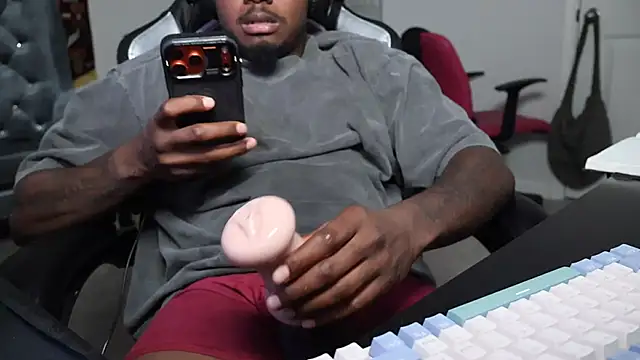 mikeydigs online show from April 8, 12:43 am