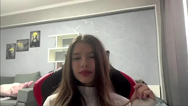 Julllesimons online show from April 7, 11:21 am