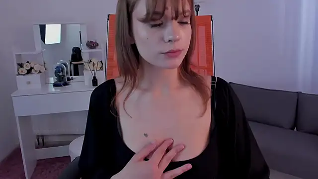 Snapshot of SereinaDea chatting on July 9, 1:59 pm SereinaDea online show from July 9, 1:59 pm