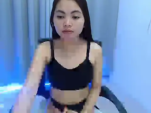 Snapshot of petitegirl123 chatting on May 25, 3:51 pm petitegirl123 online show from May 25, 3:51 pm