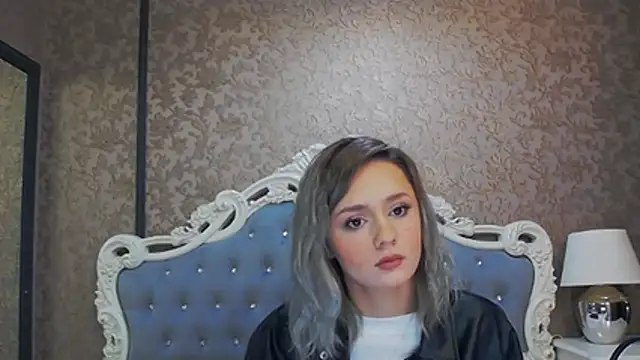 Snapshot of Ivy_Quin chatting on April 30, 3:35 am Ivy Quin online show from April 30, 3:35 am