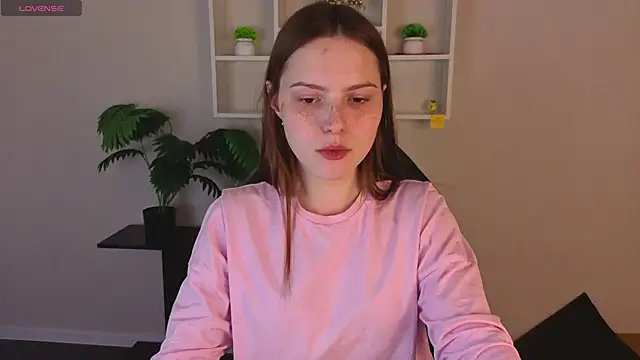 Snapshot of Diana_Broooks chatting on April 12, 9:25 am Diana Broooks online show from April 12, 9:25 am