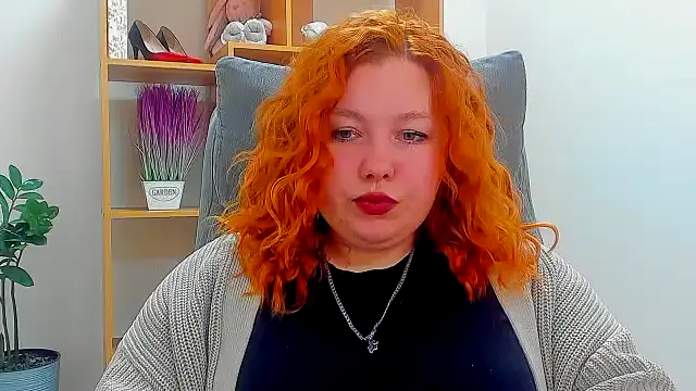 Snapshot of Aillia-Rous chatting on April 19, 6:13 am Aillia-Rous online show from April 19, 6:13 am