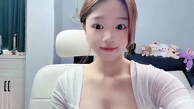 Lilababy00 online show from May 22, 3:24 am