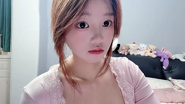 Lilababy00 online show from May 24, 5:23 am
