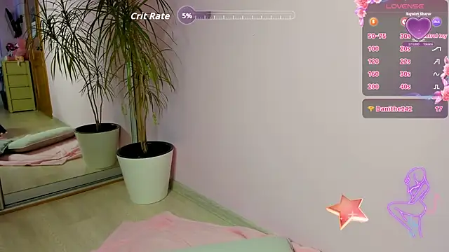 Snapshot of Monica_Luno chatting on May 6, 1:36 am Monica Luno online show from May 6, 1:36 am