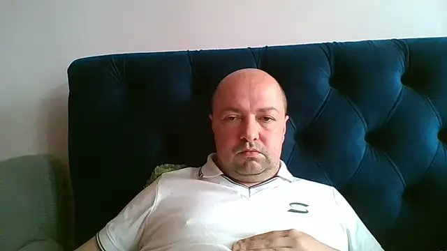 Snapshot of Luceriusbigass chatting on May 16, 6:43 am Luceriusbigass online show from May 16, 6:43 am