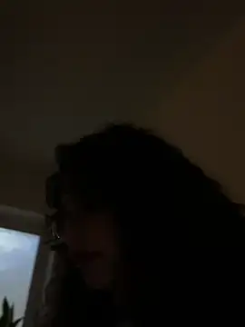 Snapshot of holaRosa chatting on June 24, 9:58 pm holaRosa online show from June 24, 9:58 pm