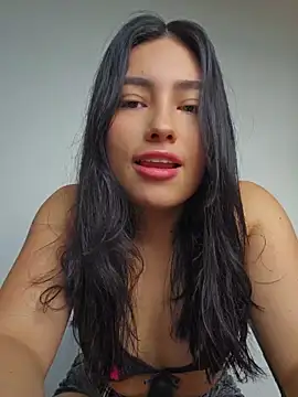 VioletRousee online show from June 12, 2:16 pm