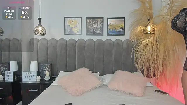 Victoria  lee online show from May 8, 3:23 am