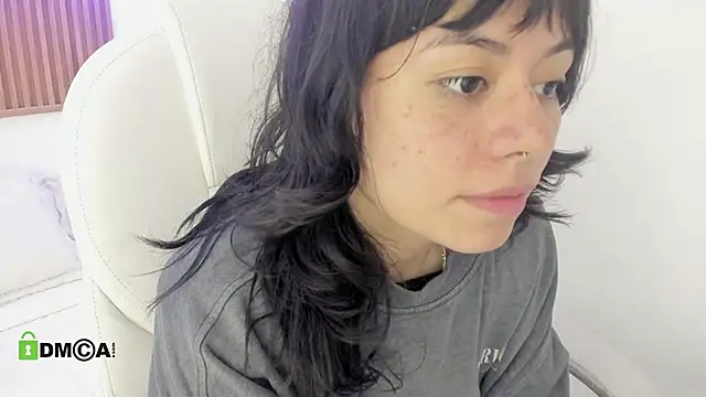 Snapshot of ghostmila chatting on May 11, 4:04 pm ghostmila online show from May 11, 4:04 pm