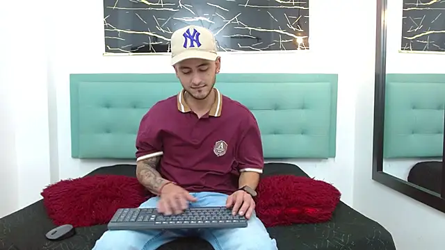Snapshot of PowerLustX chatting on May 12, 3:58 am PowerLustX online show from May 12, 3:58 am