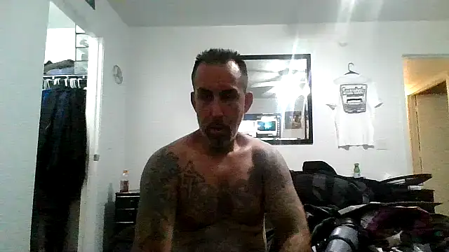 Snapshot of tenser59 chatting on May 26, 8:10 am tenser59 online show from May 26, 8:10 am