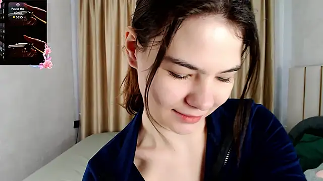 Snapshot of _sweetybunny_ chatting on May 1, 5:01 am sweetybunny online show from May 1, 5:01 am
