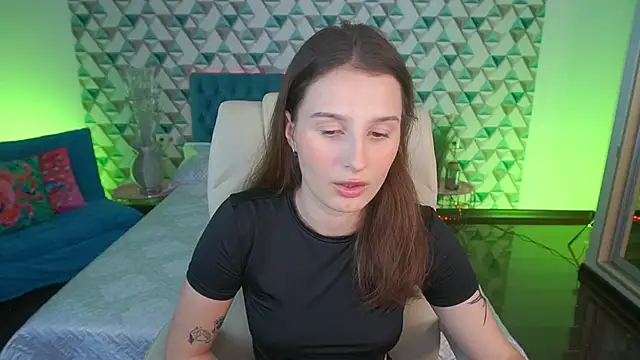 Snapshot of VikVikLove chatting on June 10, 7:57 pm VikVikLove online show from June 10, 7:57 pm