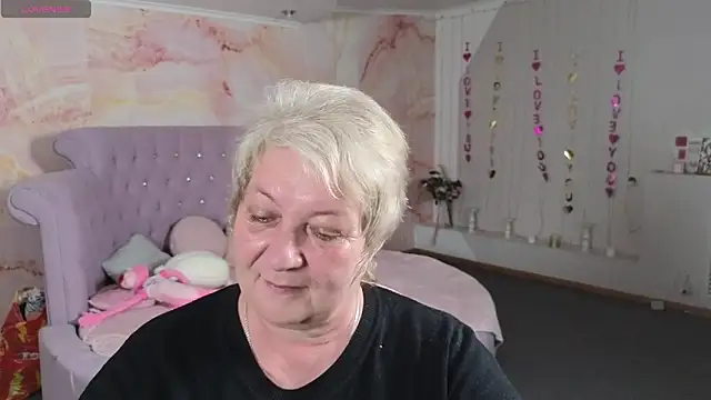 Poppy Pulse online show from April 21, 7:03 am