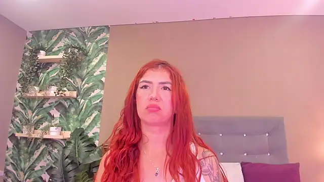 Snapshot of Lunnacherry chatting on May 10, 2:44 pm Lunnacherry online show from May 10, 2:44 pm