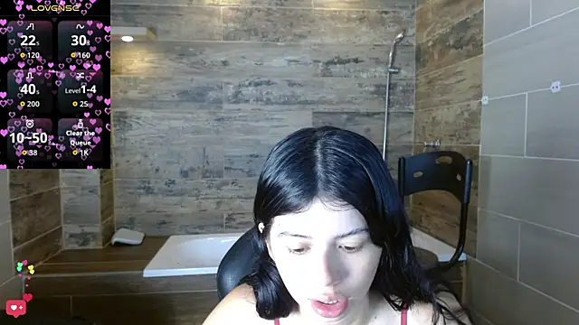 Snapshot of Sophie_Copers chatting on July 2, 2:23 pm Sophie Copers online show from July 2, 2:23 pm