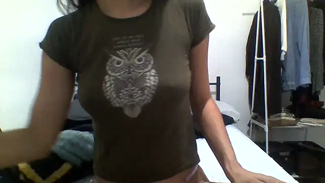 Snapshot of Lolakhaos chatting on July 4, 4:51 am Lolakhaos online show from July 4, 4:51 am