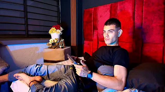 Snapshot of RomeoBoselli__ chatting on June 14, 2:24 am RomeoBoselli online show from June 14, 2:24 am