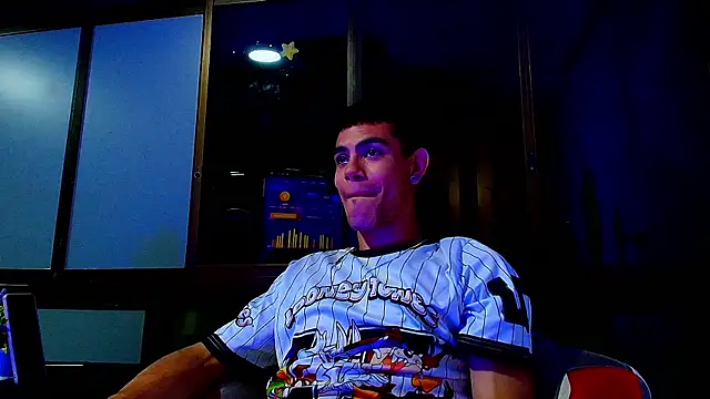 Snapshot of RomeoBoselli__ chatting on July 10, 4:17 am RomeoBoselli online show from July 10, 4:17 am