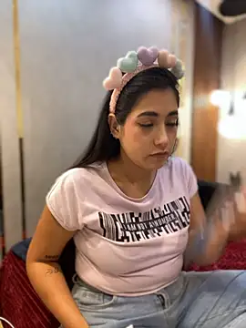 Snapshot of Hana-Parker chatting on June 24, 11:59 pm Hana-Parker online show from June 24, 11:59 pm