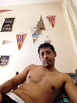 Snapshot of edulovee chatting on April 15, 2:07 am edulovee online show from April 15, 2:07 am