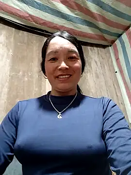 Snapshot of vanlucky2 chatting on April 29, 2:10 pm vanlucky2 online show from April 29, 2:10 pm