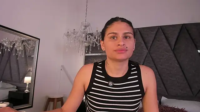 Snapshot of Cleopattra chatting on May 8, 7:08 pm Cleopattra online show from May 8, 7:08 pm