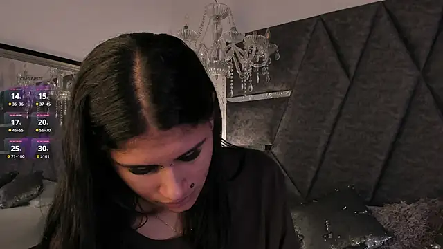 Snapshot of Cleopattra chatting on June 8, 8:20 pm Cleopattra online show from June 8, 8:20 pm