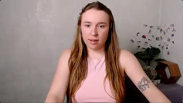 Snapshot of KassiaRayne_ chatting on May 20, 12:33 pm KassiaRayne online show from May 20, 12:33 pm