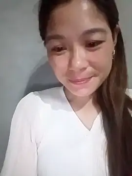 Snapshot of mia0033 chatting on May 11, 9:45 pm mia0033 online show from May 11, 9:45 pm