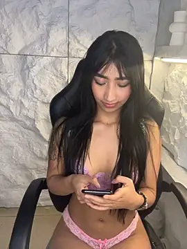 Snapshot of sol__r chatting on April 19, 3:11 pm sol r online show from April 19, 3:11 pm