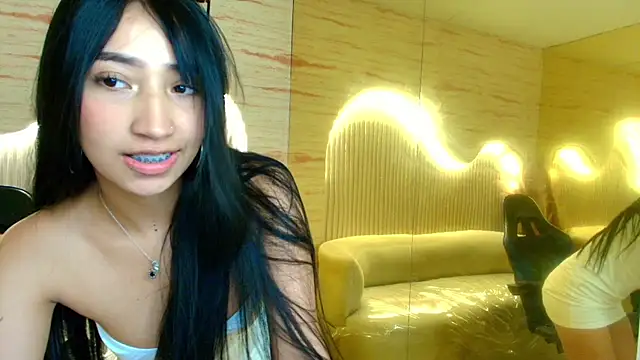 Snapshot of sol__r chatting on July 14, 10:21 am sol r online show from July 14, 10:21 am