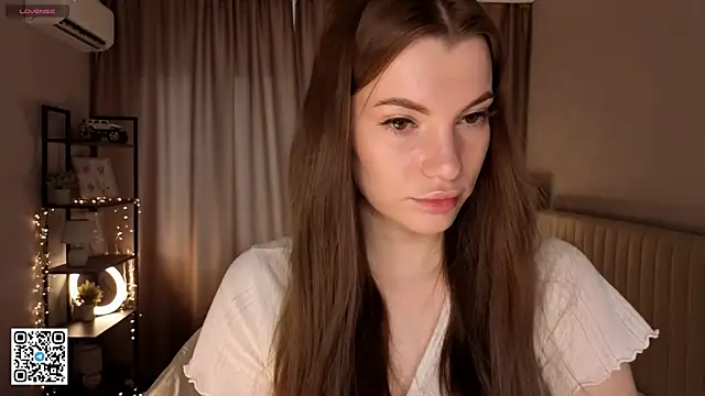 Snapshot of JerleneBelfy chatting on April 24, 4:04 am JerleneBelfy online show from April 24, 4:04 am
