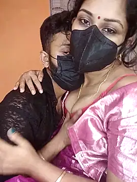 Snapshot of hornycouple096 chatting on April 28, 7:30 pm hornycouple096 online show from April 28, 7:30 pm