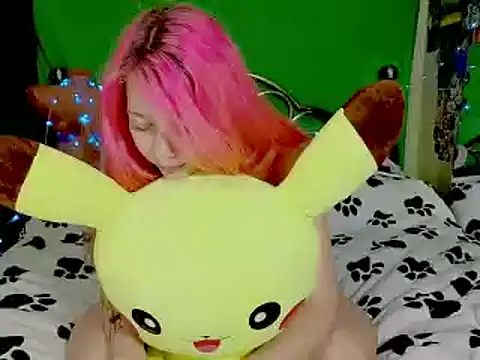 Sansarella online show from December 4, 8:40 pm