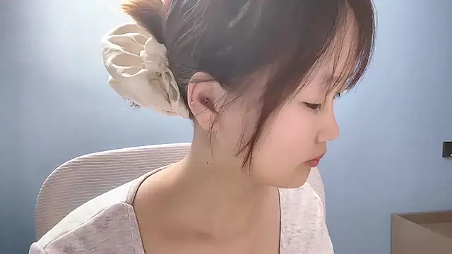 Xiaoqing00 online show from April 25, 2:03 am