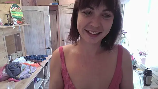 Snapshot of Allice_Honey chatting on June 28, 5:46 am Allice Honey online show from June 28, 5:46 am