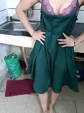 Snapshot of Baby-Doll_ chatting on May 9, 3:56 am Baby-Doll online show from May 9, 3:56 am