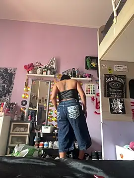Snapshot of babypixxie chatting on April 17, 2:53 pm babypixxie online show from April 17, 2:53 pm