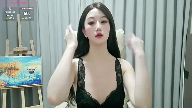 Snapshot of LUNYI-CC chatting on May 24, 1:27 pm LUNYI-CC online show from May 24, 1:27 pm